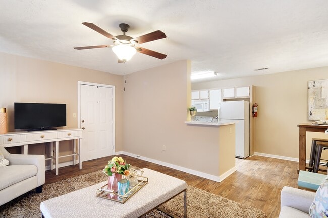 Parklane Apartment Homes
