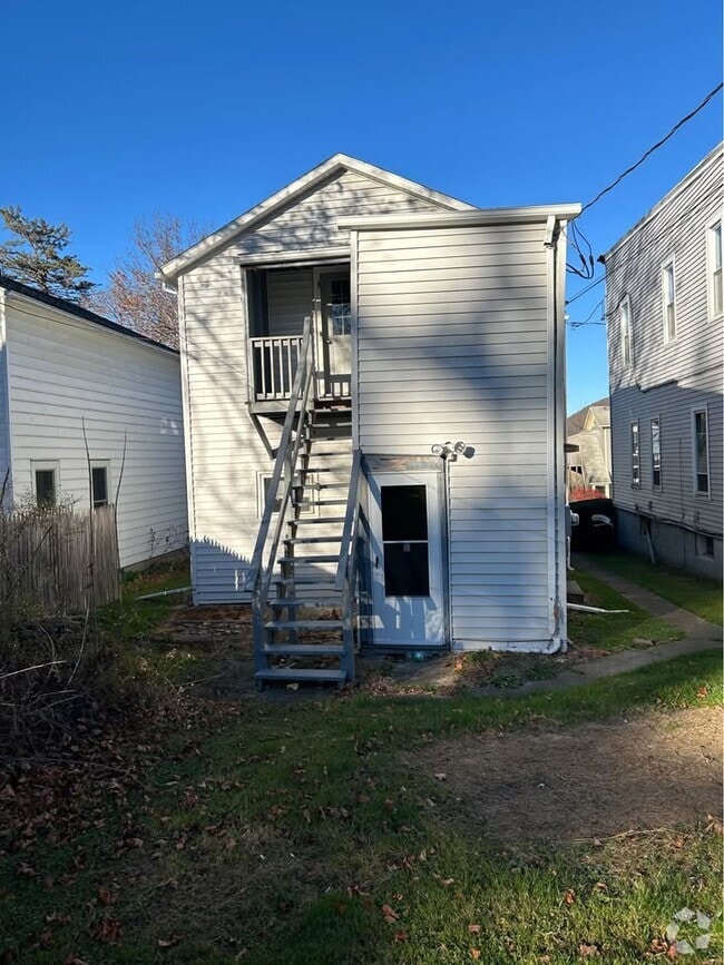 Building Photo - 110 W 3rd St Unit 201 Rental