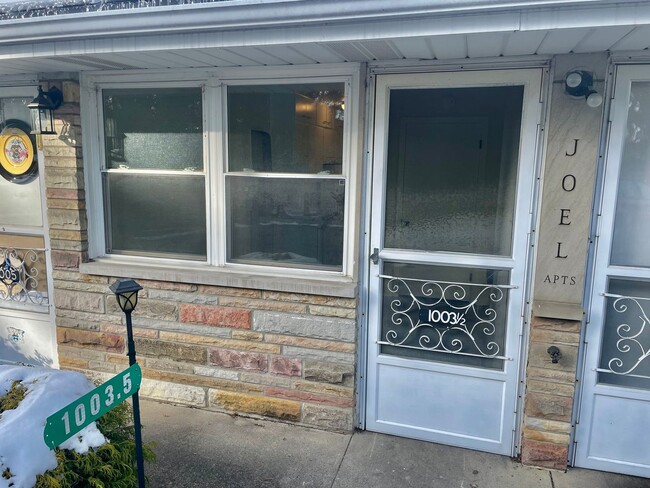 Building Photo - 1003 Basilone Dr Unit 1/2