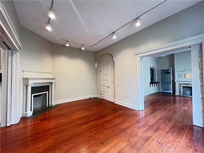 Photo - 1669 Robert St