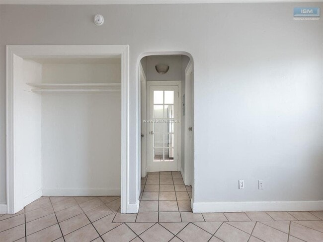 Photo - Kenmore Apartments