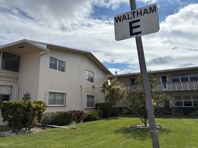 Photo - 113 Waltham E