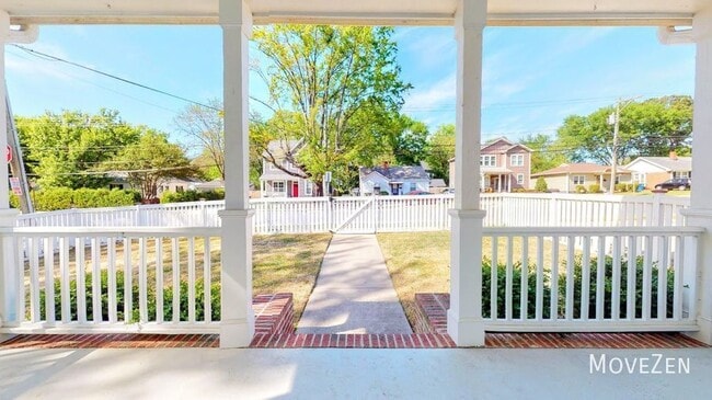 Photo - 822 E Lenoir St