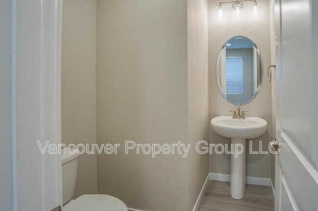 Photo - 721 NW 178th Wy