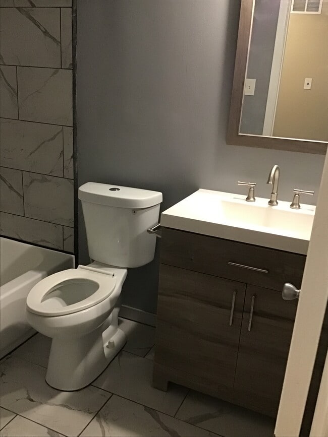 Photo - 12058 Abby Rd Unidad 1st Floor