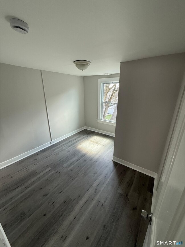 Photo - 182 Hewitt St