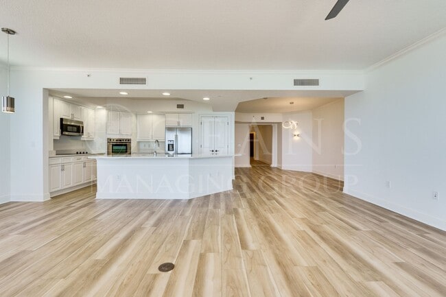 Photo - 2901 S Atlantic Ave Unidad 703