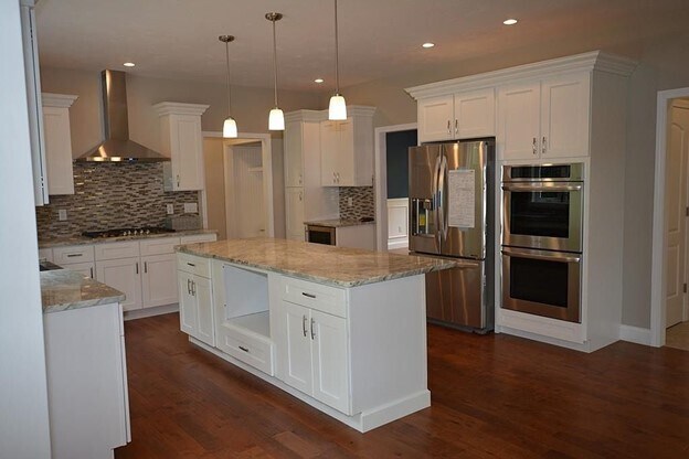 Kitchen - 40 Green St