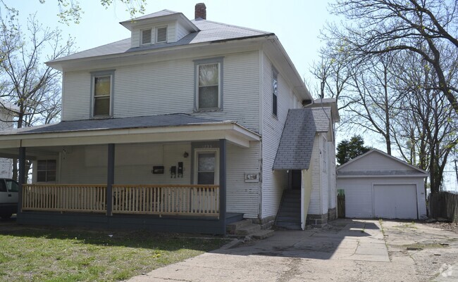 Building Photo - 1723 N Holyoke St Unit 2 Rental