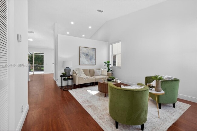 Photo - 875 Savannah Falls Dr