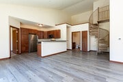 2BR, 2BA - Loft