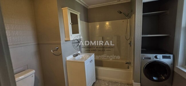 Photo - 21 Knight St Unit 1