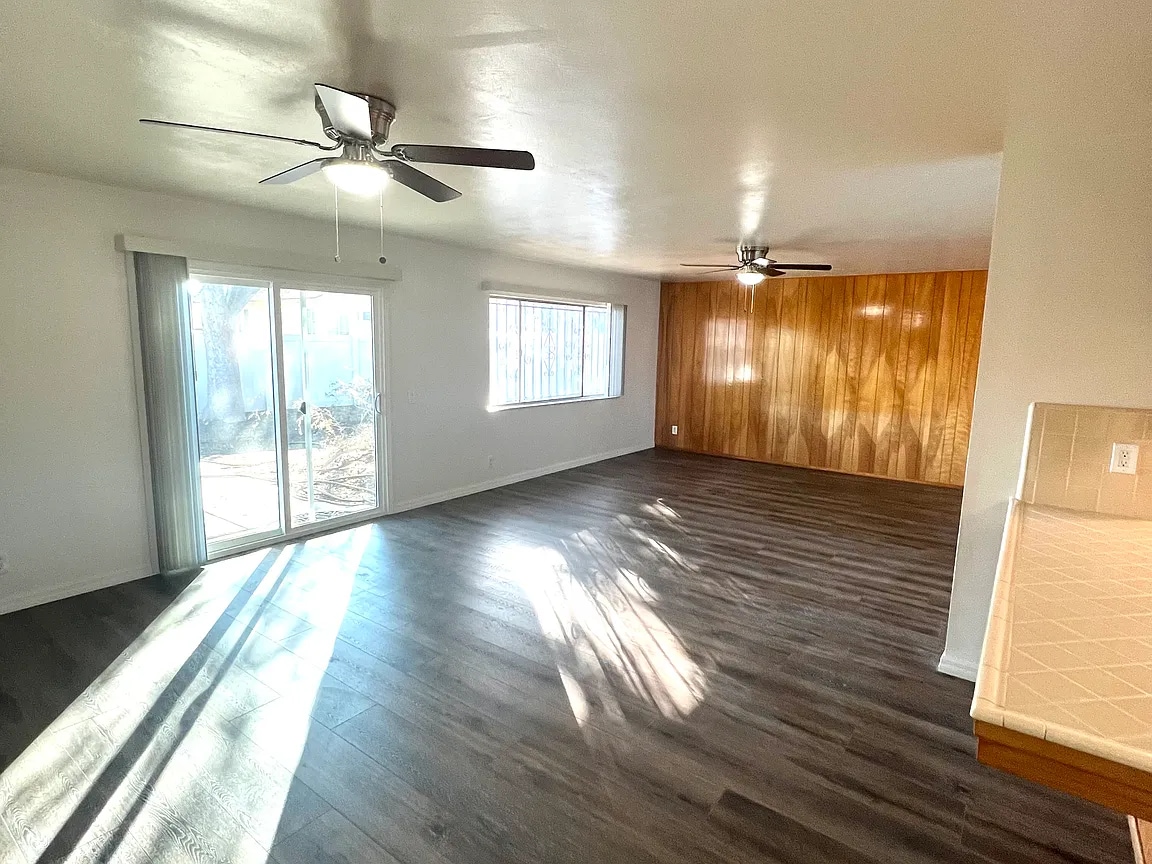 Photo - 21846 Cottonwood Ave