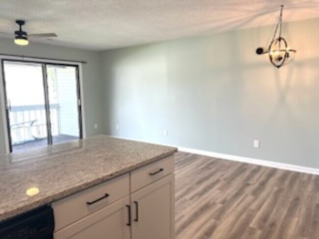 Photo - Fairway Village Beautifully Upgraded Condo (Island Green)