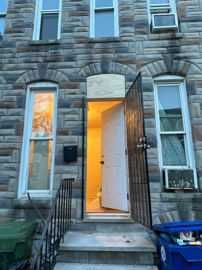 Photo - 328 S Mount St