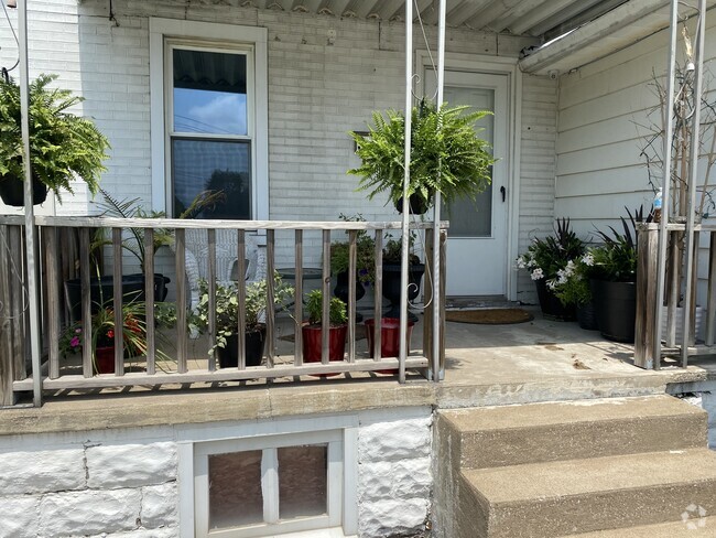 Building Photo - 312 W Saint Louis Ave Rental