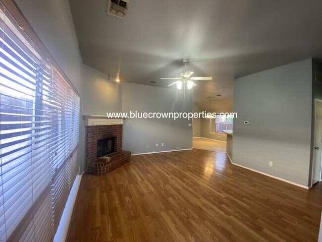 Photo - 1321 W Branch Hollow Dr