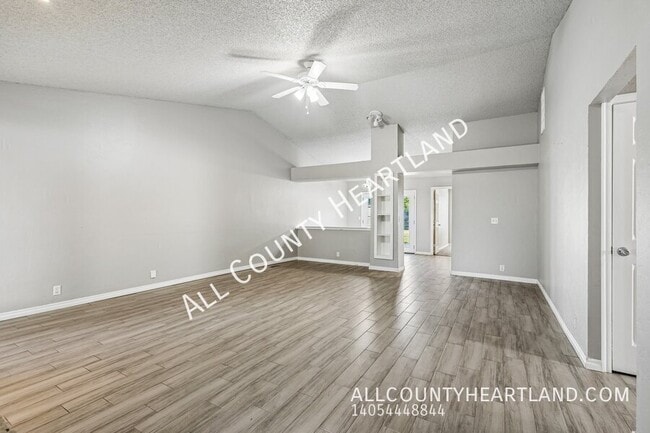 Photo - 217 Cypress Dr