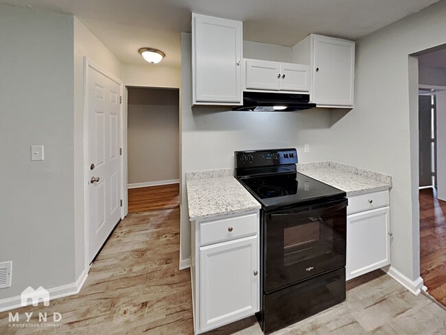 Photo - 940 Nelson Dr