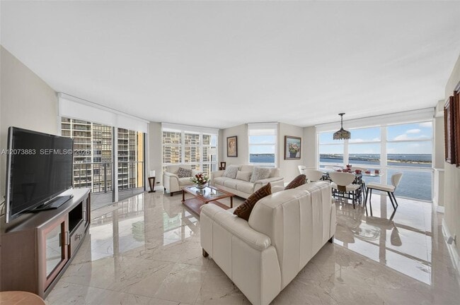 Photo - 1915 Brickell Ave