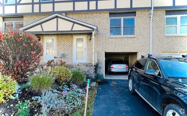 Building Photo - 1083 Cunningham Dr Rental