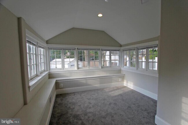 Photo - 233 E Montgomery Ave