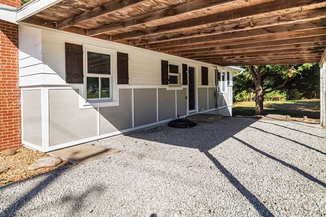 Photo - 181 SE State Rte 13