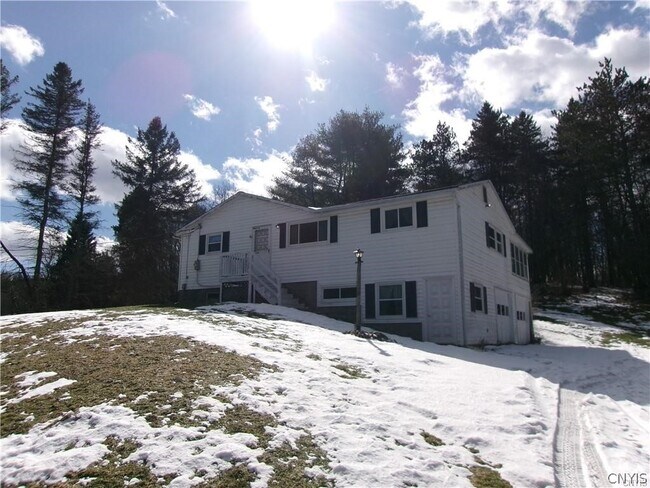 Building Photo - 3225 Gracie Rd