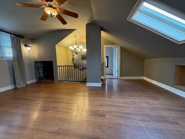 Photo - 800 E Belmont Ave