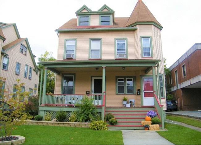 Photo - 84 Valley Rd Unit 2