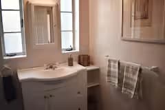 Photo - 1616 E 7th St