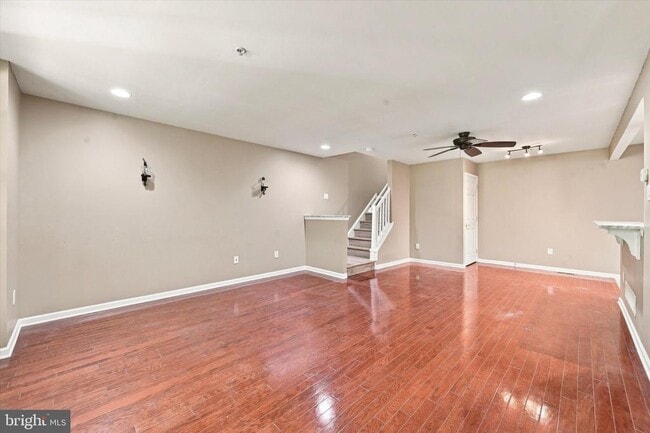 Photo - 278 Flagstone Rd