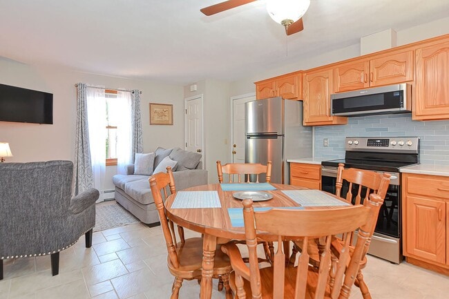 Photo - Winter rental: Dot's Place- (Utilities Included)