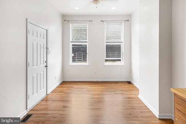 Photo - 2065 E Clearfield St