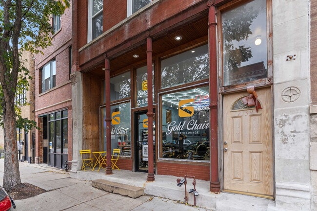 Photo - 2139 W Chicago Ave Unit 2