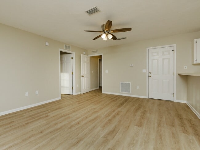 Photo - 6375 NW 109th Pl