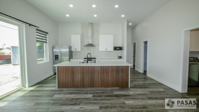 5535-5539 Potomac St. - 5539