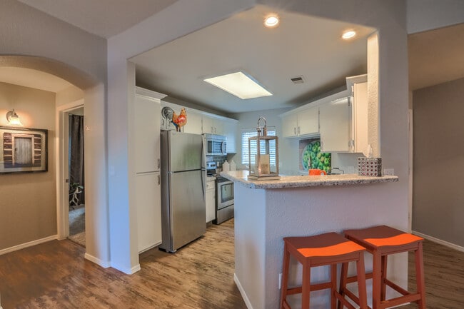 Kitchen - Arterra Apartments