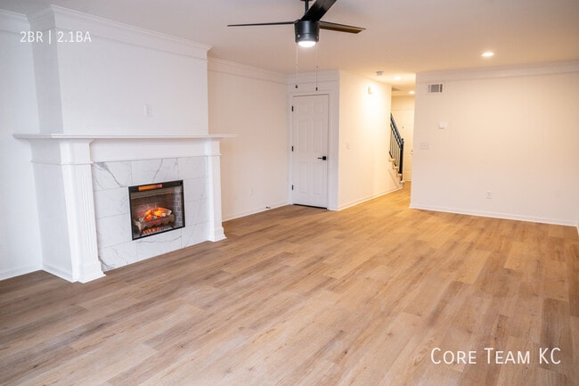 Photo - 128 E 29th St