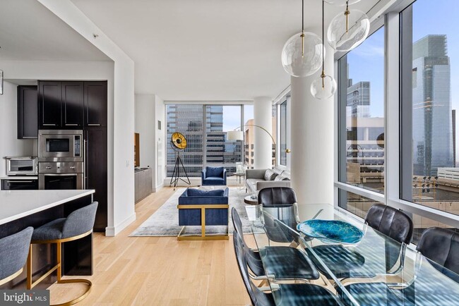 Building Photo - 1414 S Penn Square Unit 44F