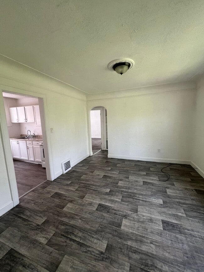 Photo - 14893 Prest St