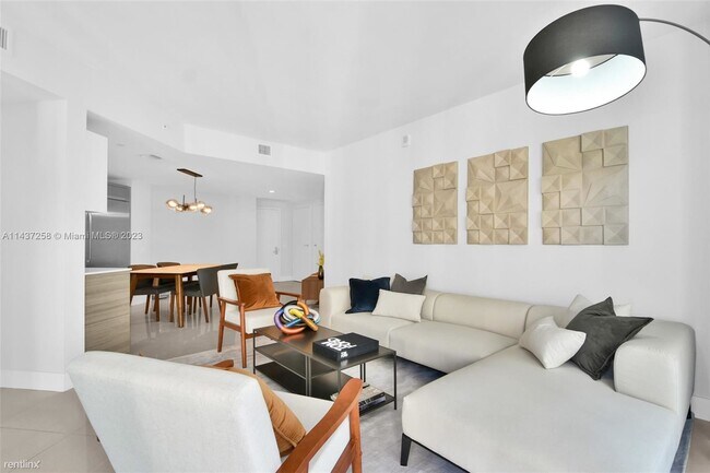 Photo - 2 br, 2 bath Condo - 1300 Brickell Bay Dr ... Unidad Apt 1910
