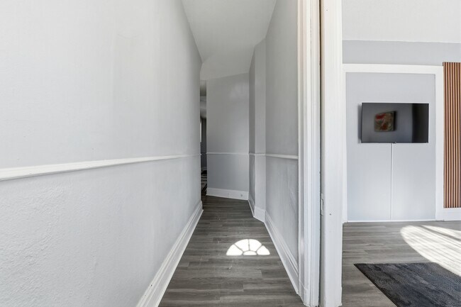 Photo - 2711 Allen Ave Unit Furnished  in Fox park