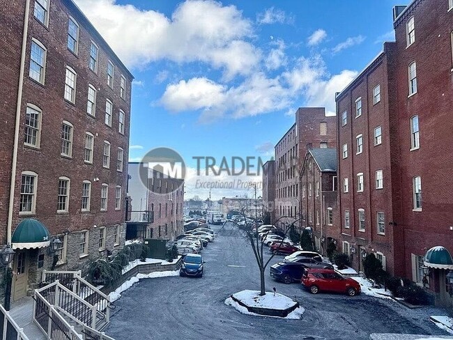 Building Photo - 231 N Shippen St Unit 4