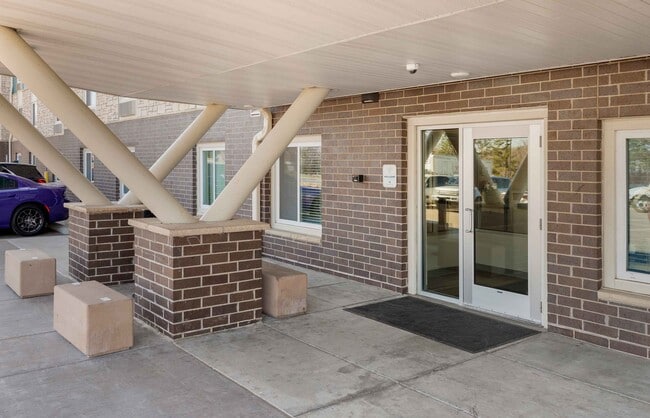 Furnished Studio-Minneapolis - Airport - Mendota Heights