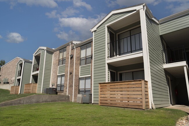 Building Photo - Rolling Brook Rental