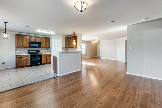Photo - 361 Prickly Pear Dr