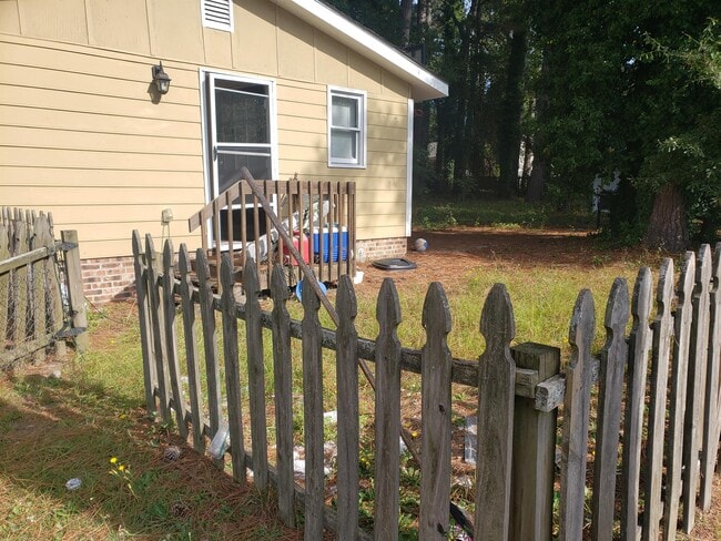 Photo - 2161 Bingham Dr