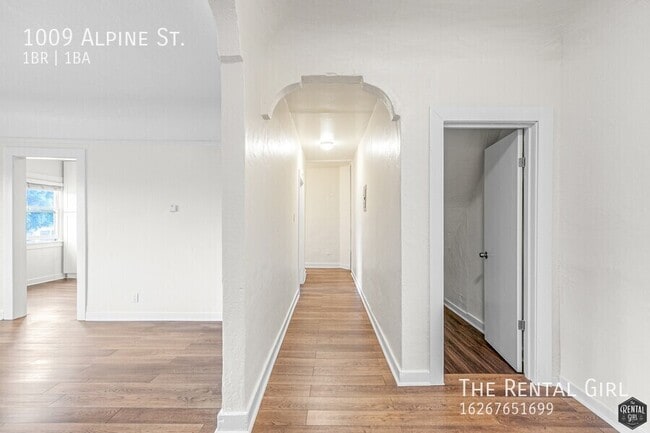 Photo - 1009 Alpine St
