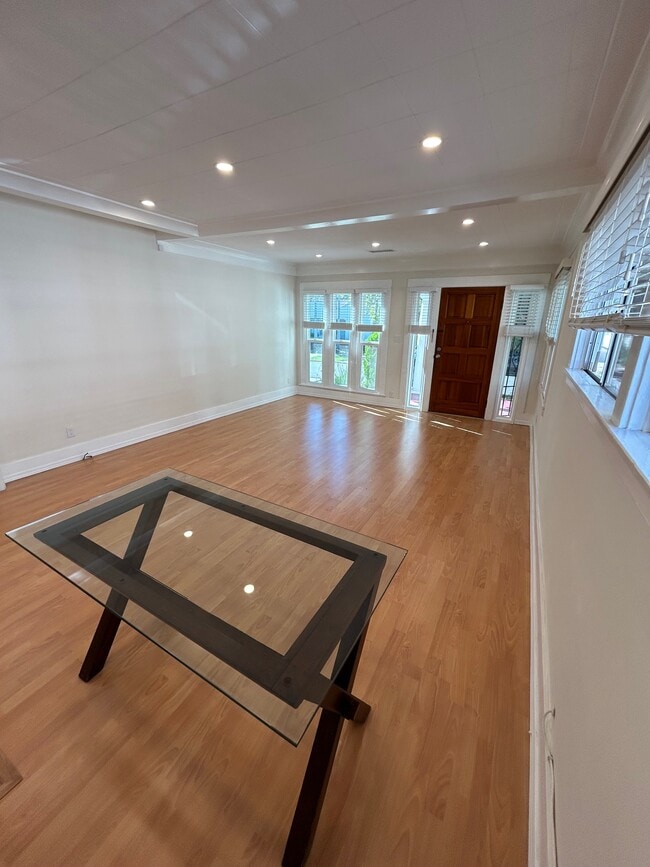 Photo - 508 N Windsor Blvd